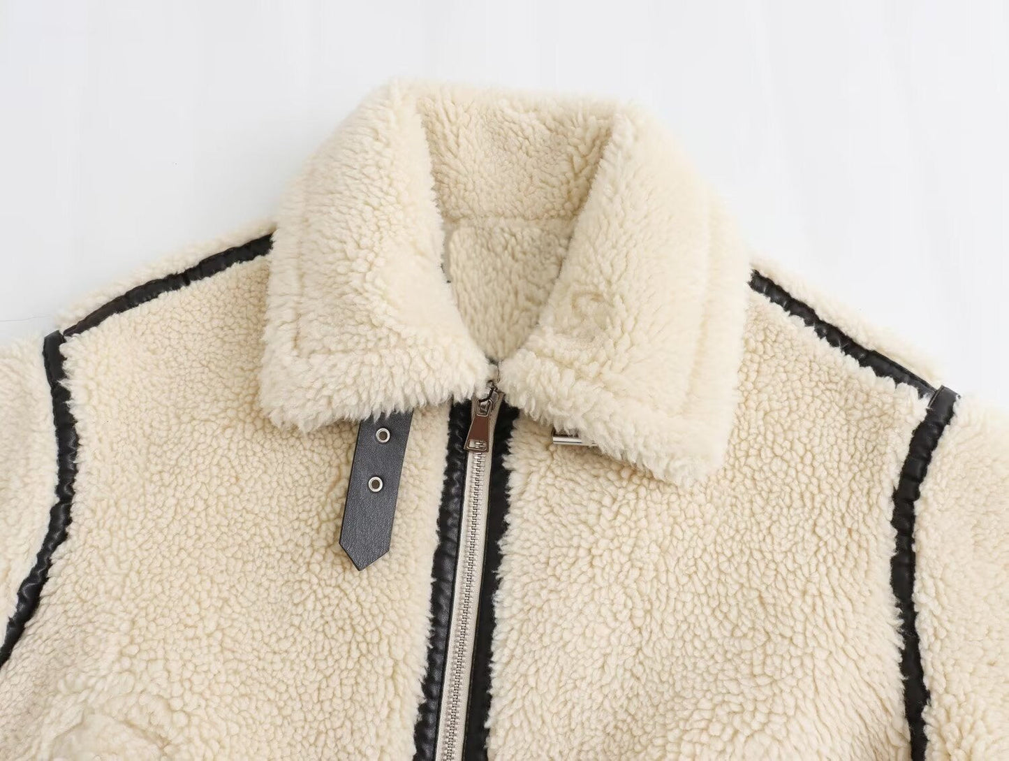 Teddy Jacke mit Details